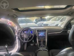 FORD - FUSION 2.5 16V FLEX 4P AUTOMÁTICO - 2013/2013 - BRANCA - R$ 67.900,00