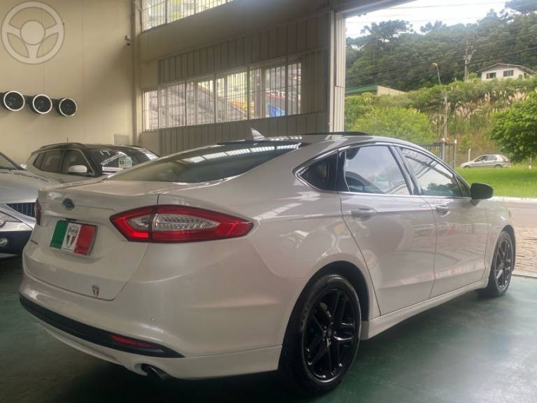 FORD - FUSION 2.5 16V FLEX 4P AUTOMÁTICO - 2013/2013 - BRANCA - R$ 67.900,00