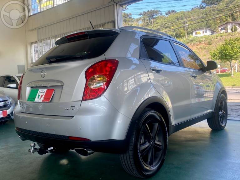 SSANGYONG - KORANDO 2.0 GL 4X4 16V TURBO DIESEL 4P AUTOMÁTICO - 2011/2012 - PRATA - R$ 51.900,00