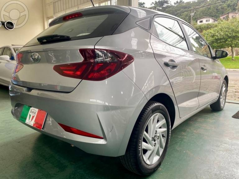 HYUNDAI - HB20 1.0 EVOLUTION 12V FLEX 4P MANUAL - 2022/2022 - PRATA - R$ 66.900,00