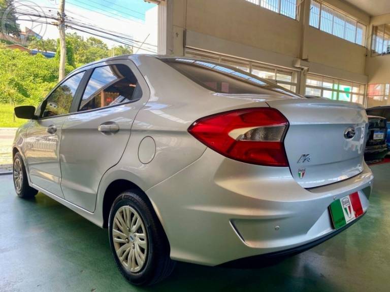 FORD - KA 1.5 SE SEDAN 12V FLEX 4P MANUAL - 2018/2019 - PRATA - R$ 52.900,00