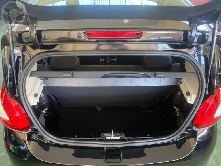 FIAT - MOBI 1.0 8V EVO FLEX LIKE. MANUAL - 2019/2020 - PRETA - R$ 47.900,00