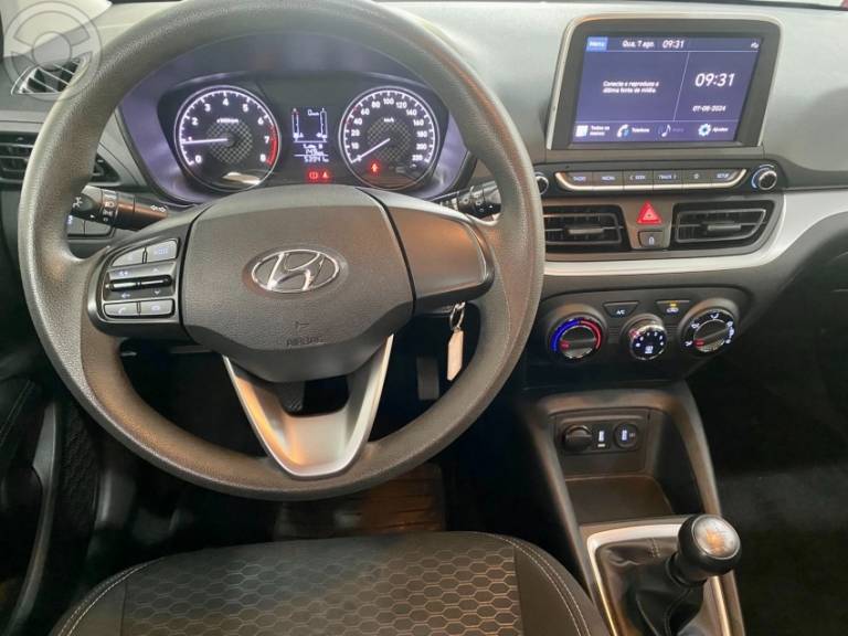 HYUNDAI - HB20 1.0 EVOLUTION 12V FLEX 4P MANUAL - 2022/2022 - PRATA - R$ 66.900,00