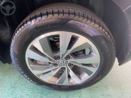 VOLKSWAGEN - POLO 1.0 200 TSI COMFORTLINE AUTOMÁTICO - 2017/2018 - PRETA - R$ 72.900,00