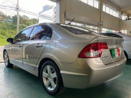 HONDA - CIVIC 1.8 LXS 16V 4P AUTOMÁTICO - 2007/2007 - DOURADA - R$ 44.900,00