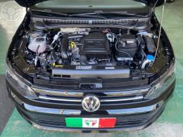 VOLKSWAGEN - POLO 1.0 200 TSI COMFORTLINE AUTOMÁTICO - 2017/2018 - PRETA - R$ 72.900,00