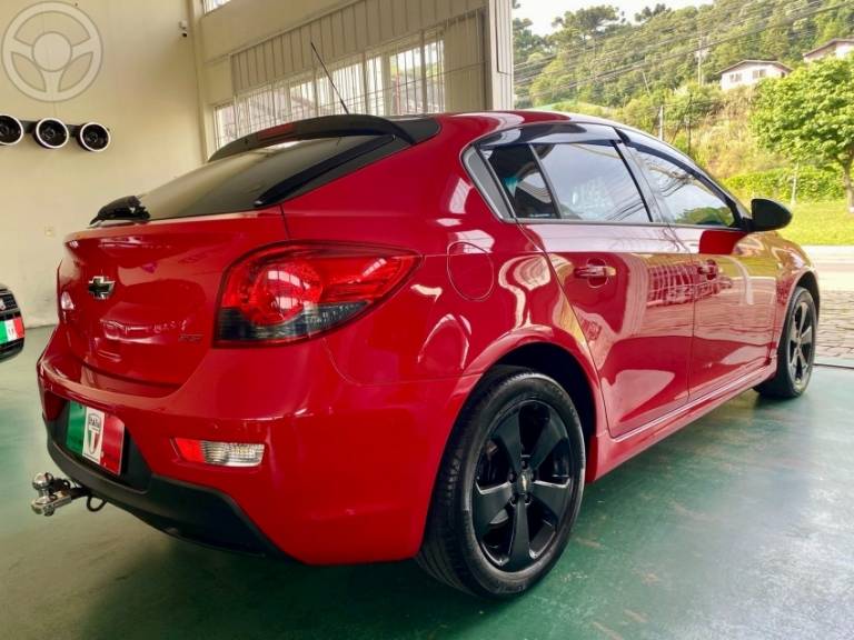 CHEVROLET - CRUZE 1.8 LT SPORT6 16V FLEX 4P MANUAL - 2014/2014 - VERMELHA - R$ 59.900,00