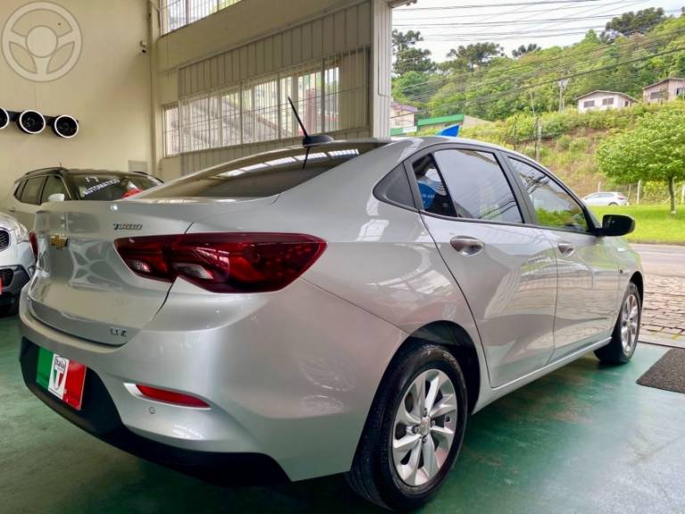 CHEVROLET - ONIX 1.0 LTZ 12V TURBO FLEX 4P MANUAL - 2020/2020 - PRATA - R$ 69.900,00