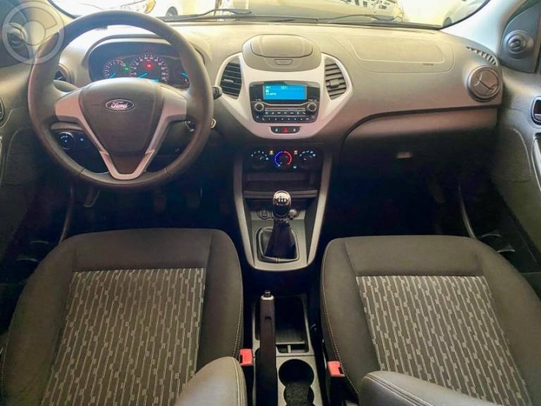 FORD - KA 1.5 SE SEDAN 12V FLEX 4P MANUAL - 2018/2019 - PRATA - R$ 52.900,00