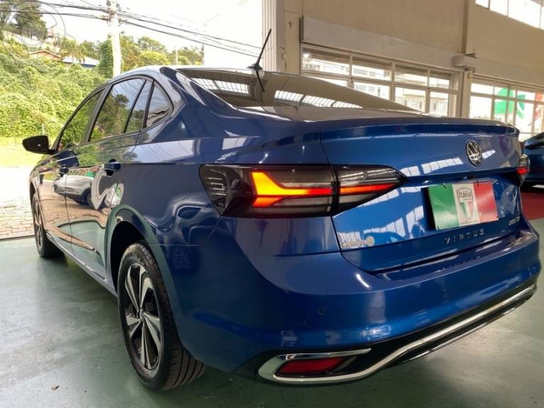 VOLKSWAGEN - VIRTUS 1.0 200 TSI COMFORTLINE AUTOMÁTICO - 2023/2023 - AZUL - R$ 109.900,00