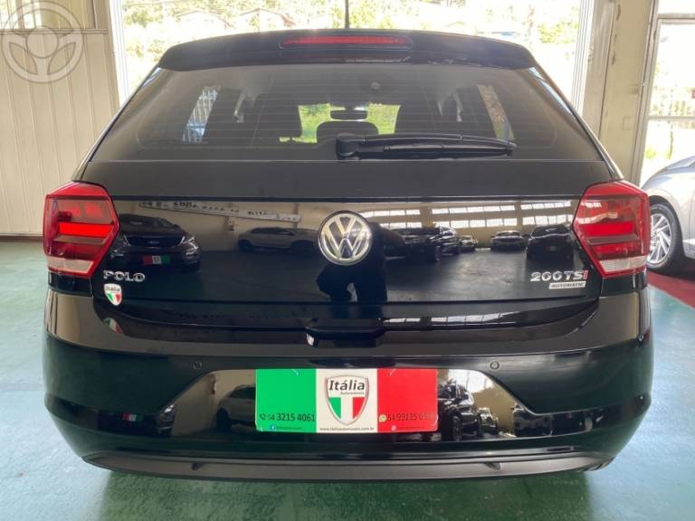 VOLKSWAGEN - POLO 1.0 200 TSI COMFORTLINE AUTOMÁTICO - 2017/2018 - PRETA - R$ 72.900,00