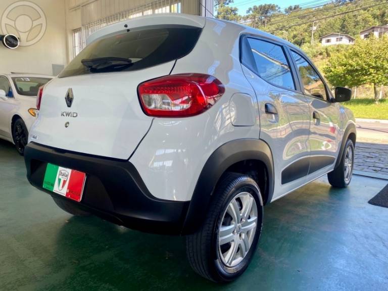 RENAULT - KWID 1.0 12V SCE FLEX ZEN MANUAL - 2020/2021 - BRANCA - R$ 44.900,00