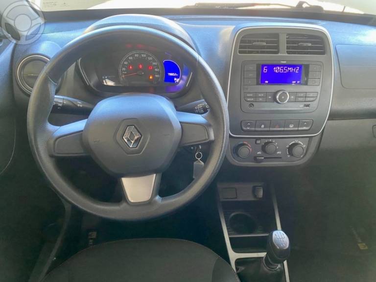RENAULT - KWID 1.0 12V SCE FLEX ZEN MANUAL - 2020/2021 - BRANCA - R$ 44.900,00