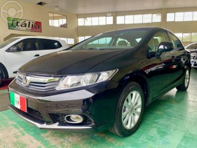 HONDA - CIVIC 1.8 LXS 16V FLEX 4P AUTOMÁTICO - 2012/2013 - PRETA - R$ 64.900,00