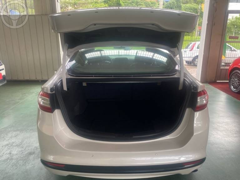 FORD - FUSION 2.5 16V FLEX 4P AUTOMÁTICO - 2013/2013 - BRANCA - R$ 67.900,00