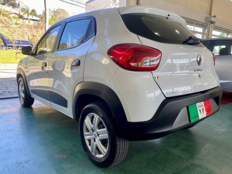 RENAULT - KWID 1.0 12V SCE FLEX ZEN MANUAL - 2020/2021 - BRANCA - R$ 44.900,00