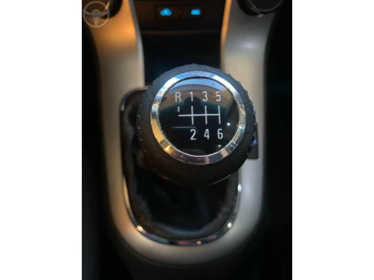 CHEVROLET - CRUZE 1.8 LT SPORT6 16V FLEX 4P MANUAL - 2014/2014 - VERMELHA - R$ 59.900,00