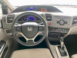 HONDA - CIVIC 1.8 LXS 16V FLEX 4P AUTOMÁTICO - 2012/2013 - PRETA - R$ 64.900,00