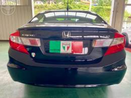 HONDA - CIVIC 1.8 LXS 16V FLEX 4P AUTOMÁTICO - 2012/2013 - PRETA - R$ 64.900,00