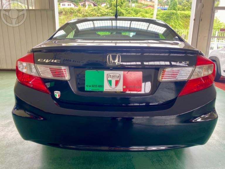 HONDA - CIVIC 1.8 LXS 16V FLEX 4P AUTOMÁTICO - 2012/2013 - PRETA - R$ 64.900,00